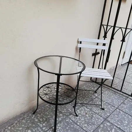 Διαμέρισμα Karolina *